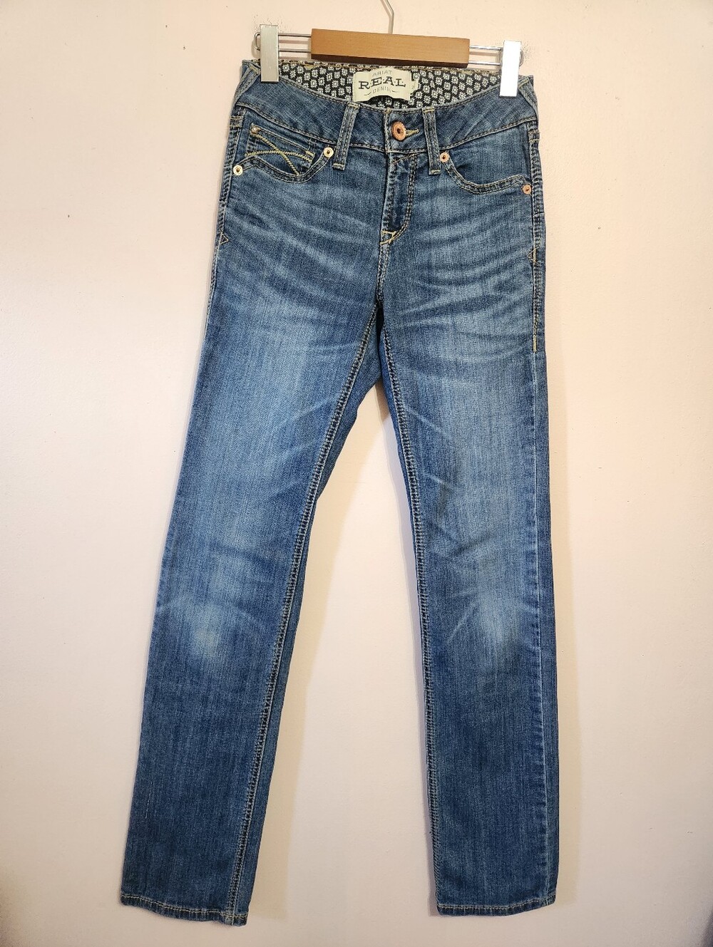 Ariat REAL Denim Nadia Perfect Rise Straight Leg Jeans Irvine Wash Western 26L